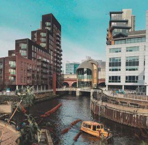 Biluthyrning & hyrbil i Leeds