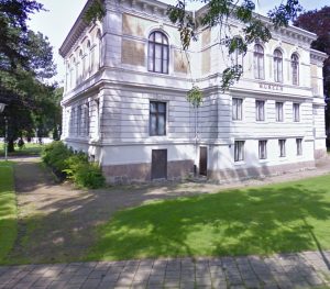 Biluthyrning & hyrbil i Vänersborg