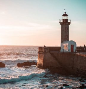 Biluthyrning & hyrbil i Felgueiras