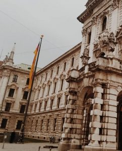 Biluthyrning & hyrbil i München