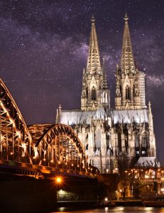 Biluthyrning & hyrbil i Köln